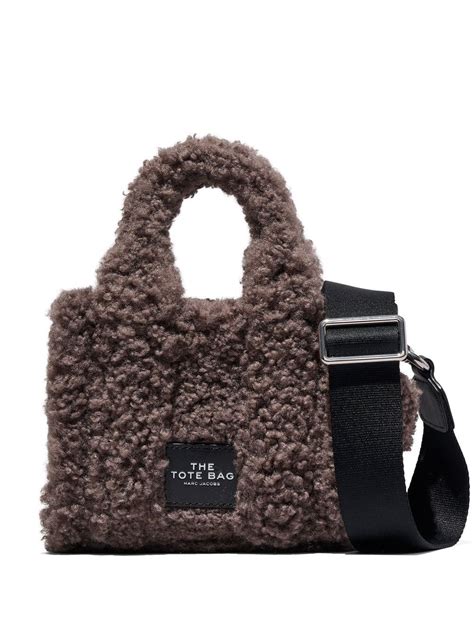 fake cloth bag